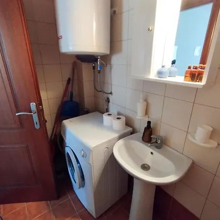 Nefia Apartament Neo Epivates